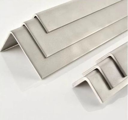 Προφίλ από ανοξείδωτο χάλυβα 100 x 50 mm σε σχήμα L, άμοιρες γωνίες, βαθμός 304